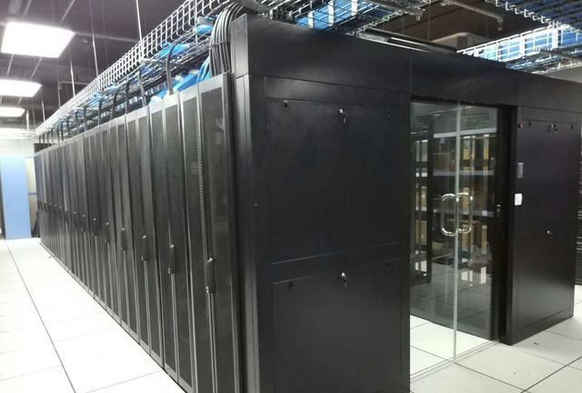 機柜在弱電中至關(guān)重要，如何選擇機柜？