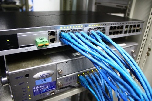 如何正確看待POE交換機(jī)150米、長(zhǎng)距離250米傳輸