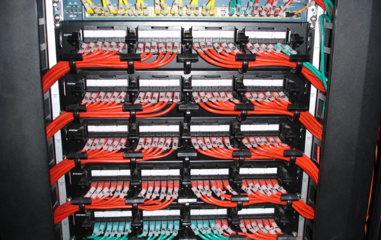 機(jī)房機(jī)柜的走線技巧和布線規(guī)范(圖2)