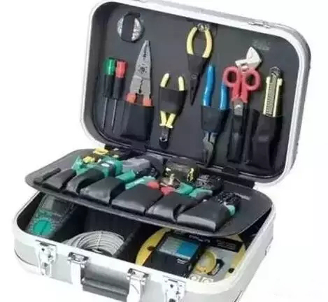 怎樣才可以更好地進行網(wǎng)絡(luò)綜合機房布線！(圖2)