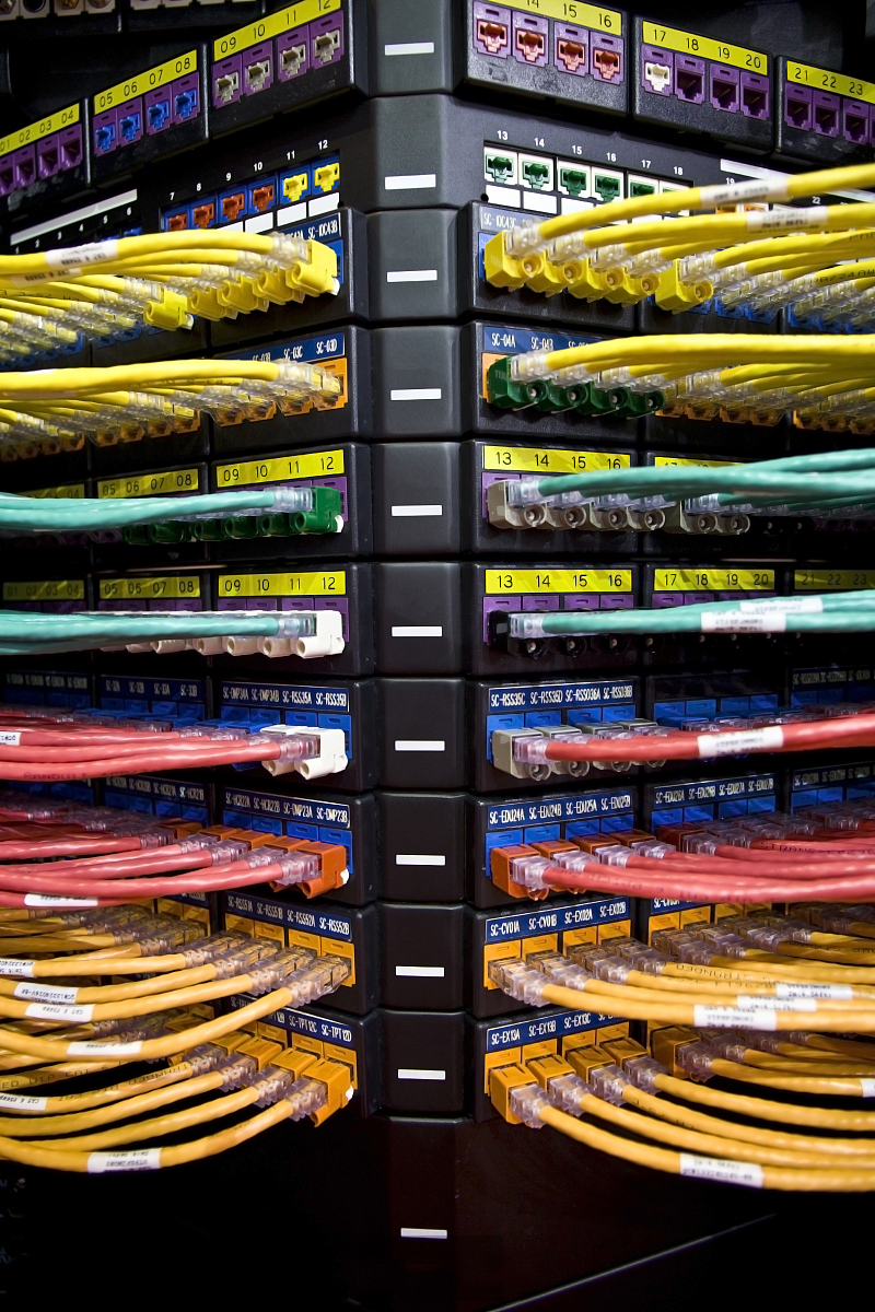 怎樣才可以更好地進行網(wǎng)絡(luò)綜合機房布線！(圖4)