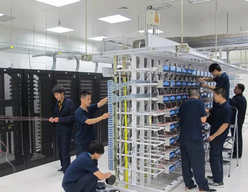 網(wǎng)絡(luò)核心交換機(jī)和普通交換機(jī)有什么區(qū)別?(圖2) 網(wǎng)絡(luò)核心交換機(jī)和普通交換機(jī)有什么區(qū)別?(圖2)