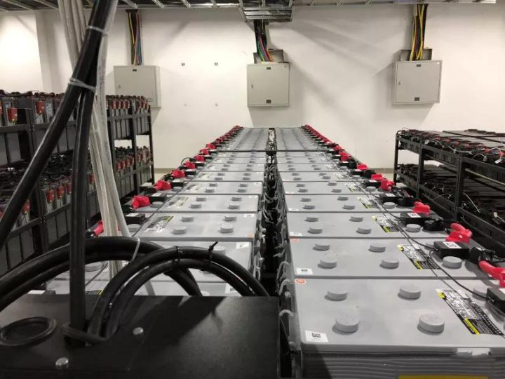 數(shù)據(jù)中心建設(shè)需要注意的幾個(gè)事項(xiàng)(圖3) 數(shù)據(jù)中心建設(shè)需要注意的幾個(gè)事項(xiàng)(圖3)