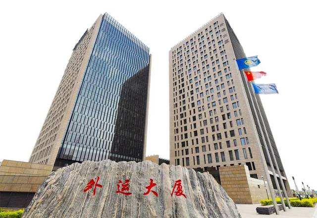 外運物流有限公司消防監(jiān)控及機房建設(shè)安裝(圖1) 外運物流有限公司消防監(jiān)控及機房建設(shè)安裝(圖1)