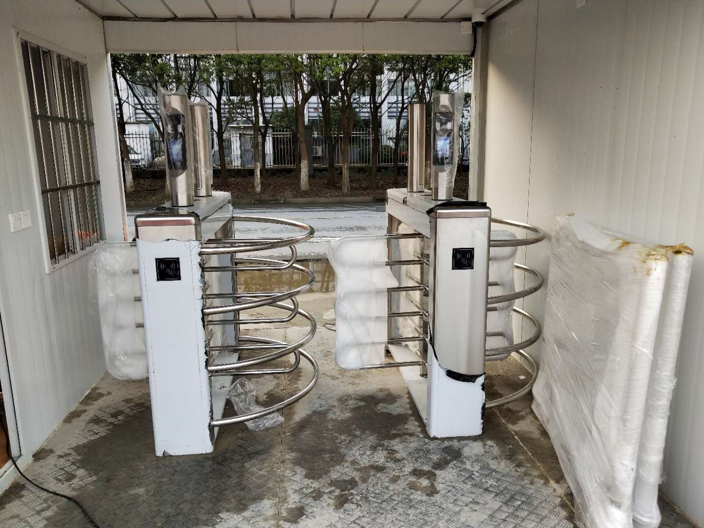 奉賢智慧工地《實(shí)名制閘機(jī)》、《塔吊監(jiān)控系統(tǒng)》(圖5) 奉賢智慧工地《實(shí)名制閘機(jī)》、《塔吊監(jiān)控系統(tǒng)》(圖5)
