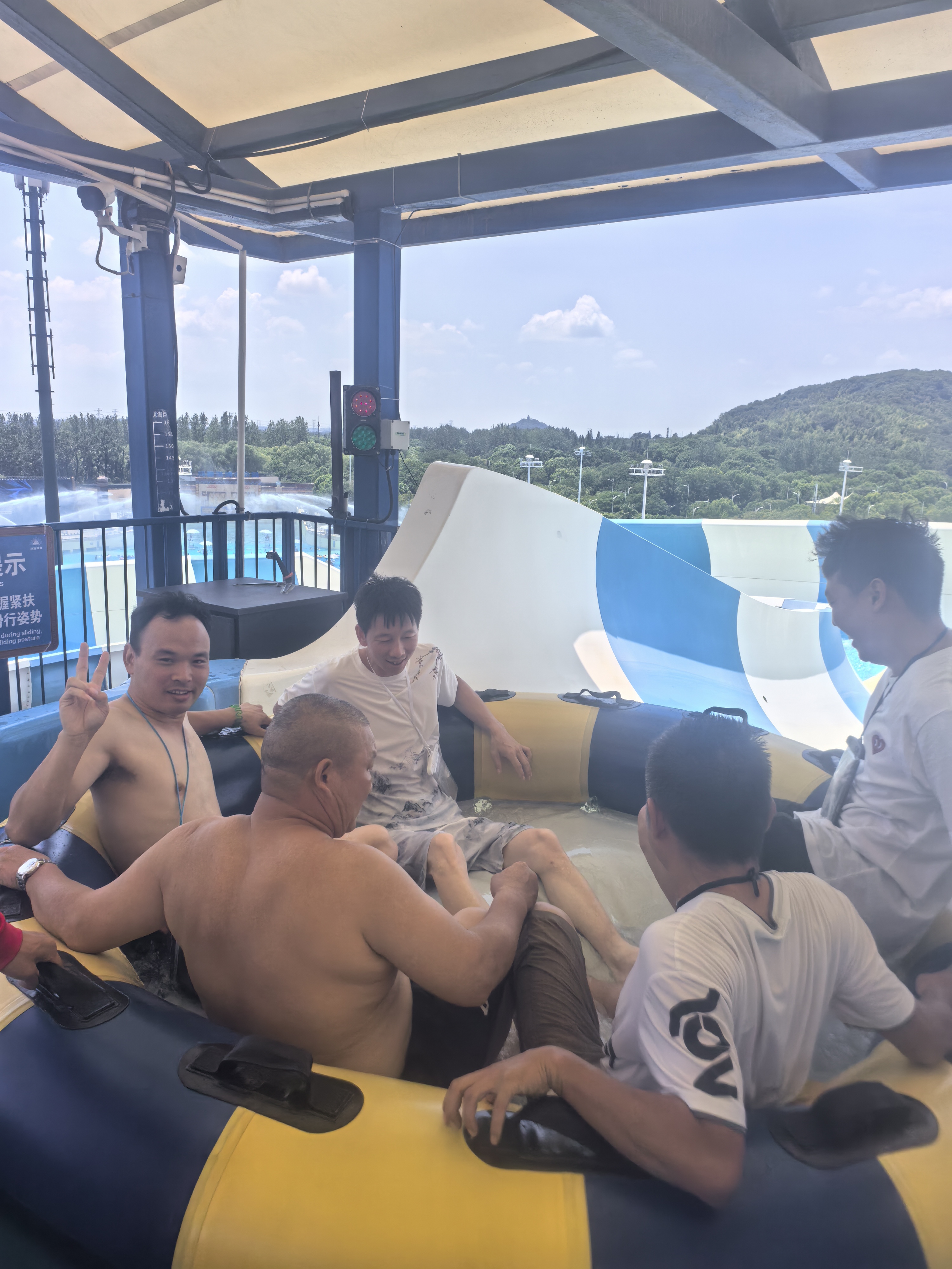 奔銘團隊夏季水上樂園團建活動(圖3) 奔銘團隊夏季水上樂園團建活動(圖3)